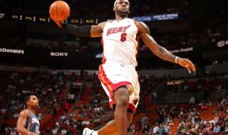 詹姆斯十大逆天扣篮 詹姆斯十大逆天扣篮